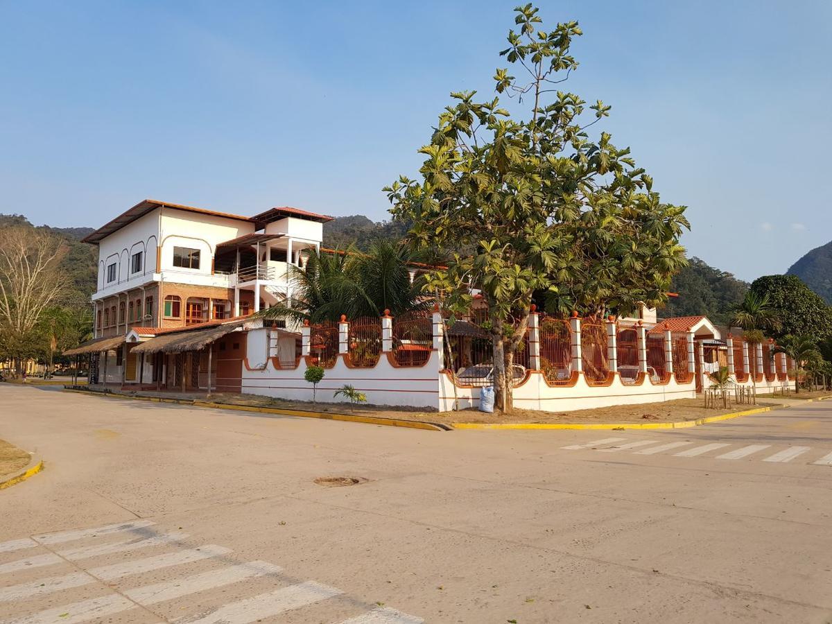 Hotel Takana Rurrenabaque Ngoại thất bức ảnh